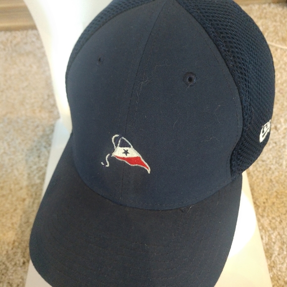 New Era Navy Blue Hat with Flag Logo - Picture 1 of 7